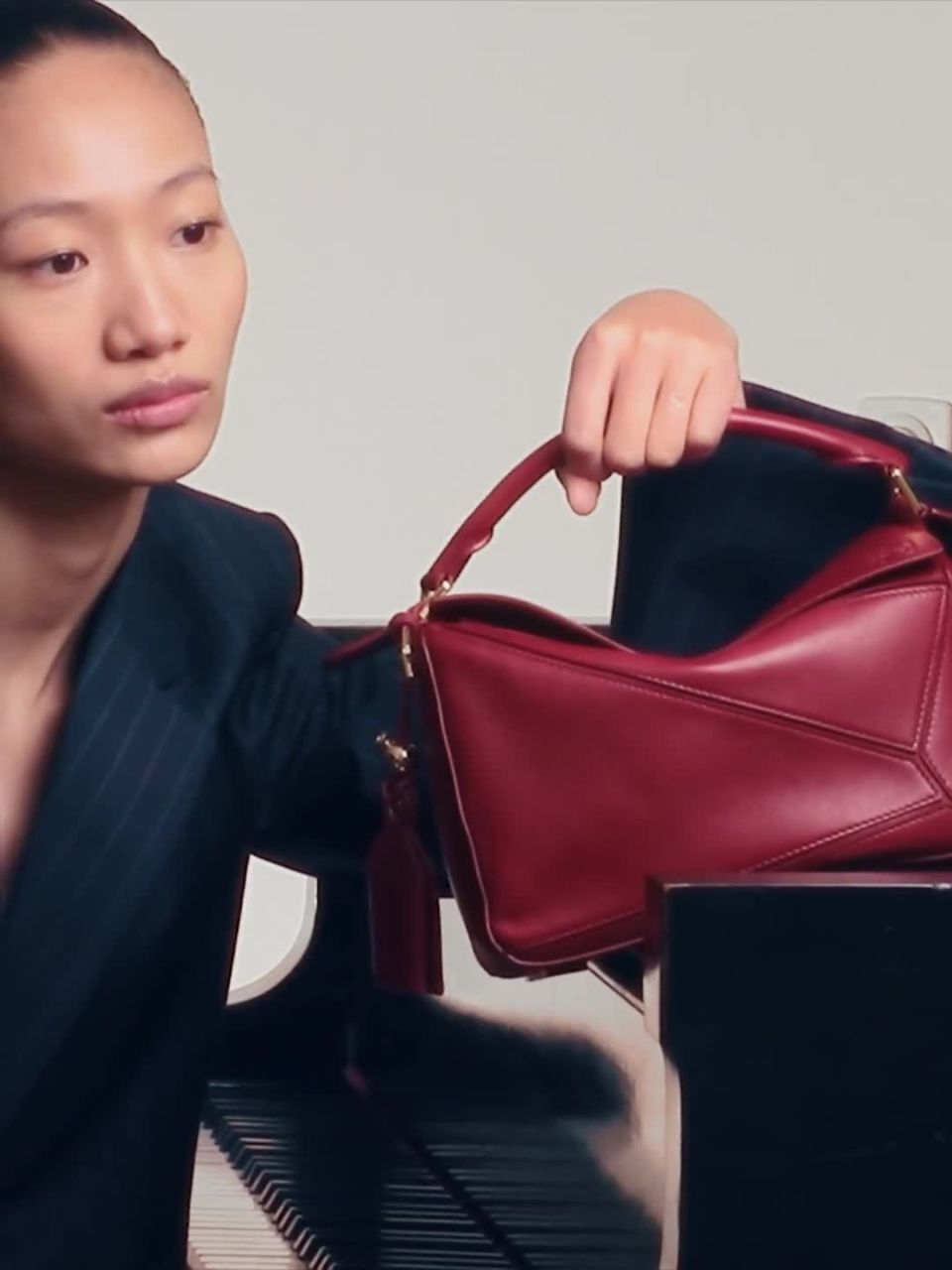 LOEWE ブラック バルーンジャケット24aw新作！ 定価約40万円